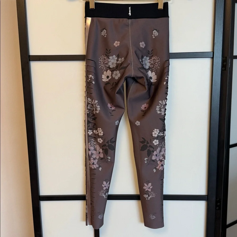 Ultracor Lux Knockout Floral Leggings Size S Laser Cut Side Detail Taupe/Grey - Picture 7 of 16